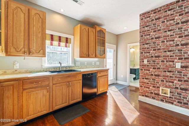 244 Berryknoll Drive NW, Calabash, NC 28467