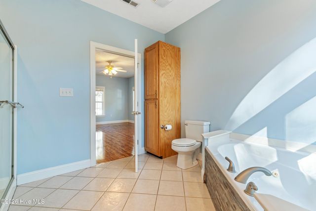 244 Berryknoll Drive NW, Calabash, NC 28467