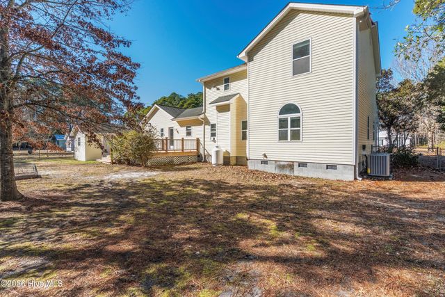 244 Berryknoll Drive NW, Calabash, NC 28467