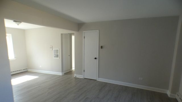 2043 E 72nd Street 1C, Chicago, IL 60649