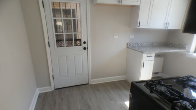 2043 E 72nd Street 1C, Chicago, IL 60649