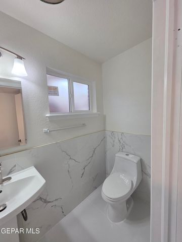 302 quincy Avenue, El Paso, TX 79922
