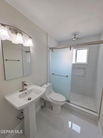 302 quincy Avenue, El Paso, TX 79922