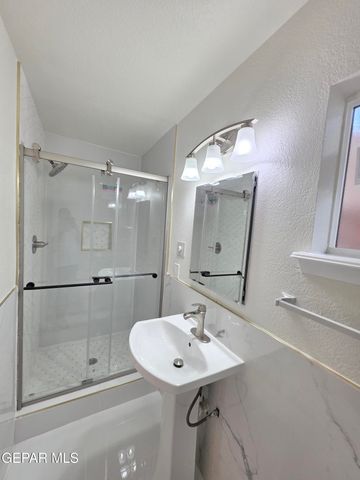 302 quincy Avenue, El Paso, TX 79922
