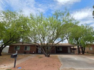302 quincy Avenue, El Paso, TX 79922