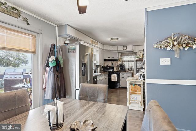 131 HOLLY AVE, Berlin, NJ 08009