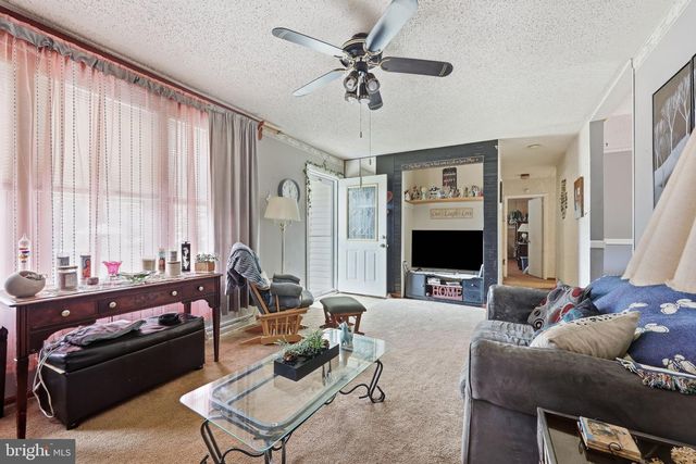 131 HOLLY AVE, Berlin, NJ 08009