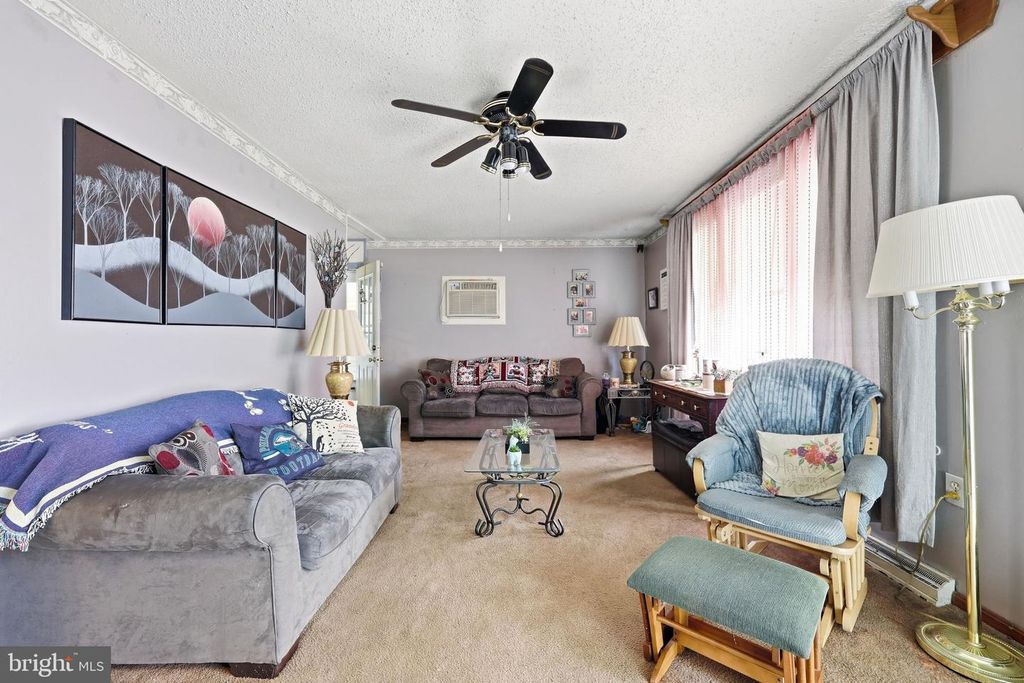 131 HOLLY AVE, BERLIN, NJ 08009 — photo 3