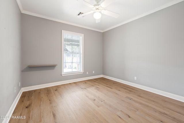 9917 Jefferson Island Road, New Iberia, LA 70560