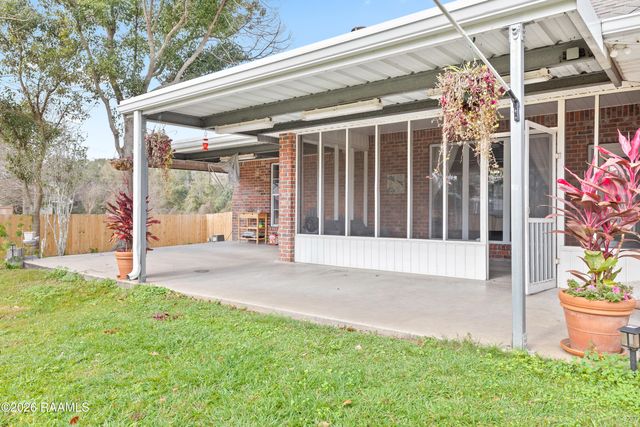 9917 Jefferson Island Road, New Iberia, LA 70560