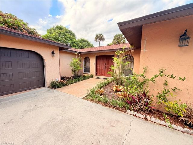 3661 11th AVE SW, Naples, FL 34117