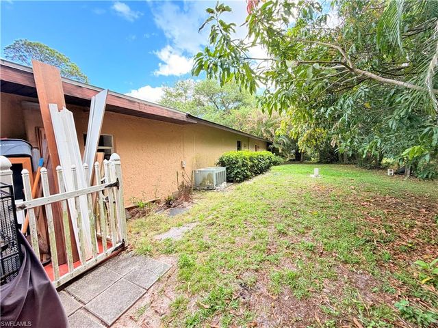 3661 11th AVE SW, Naples, FL 34117