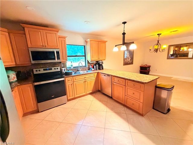 3661 11th AVE SW, Naples, FL 34117