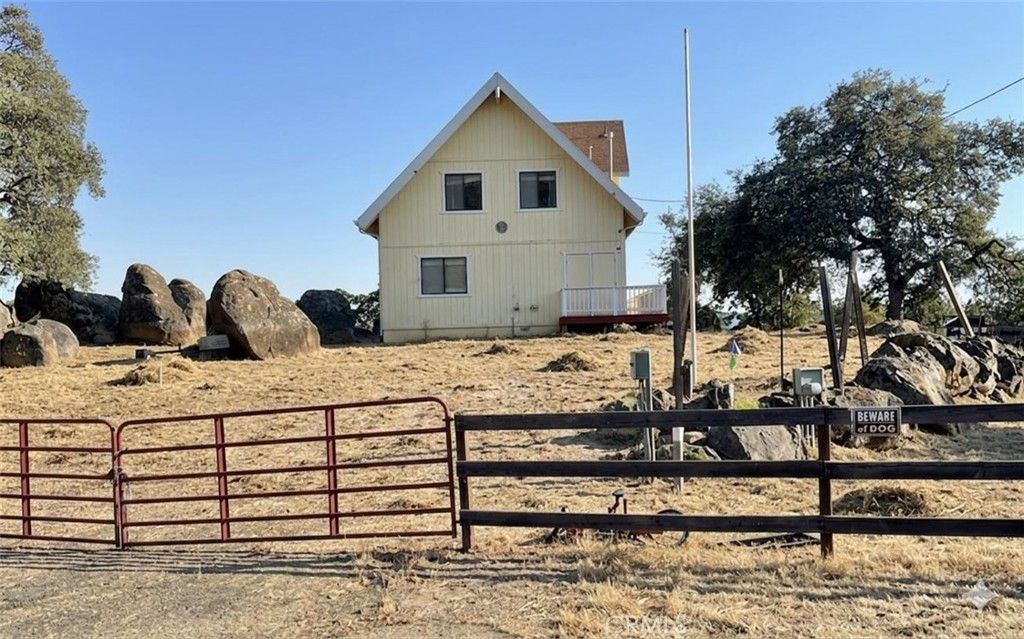 Image 1 of property listing at 46396 Redwing, Squaw Valley, CA 93675