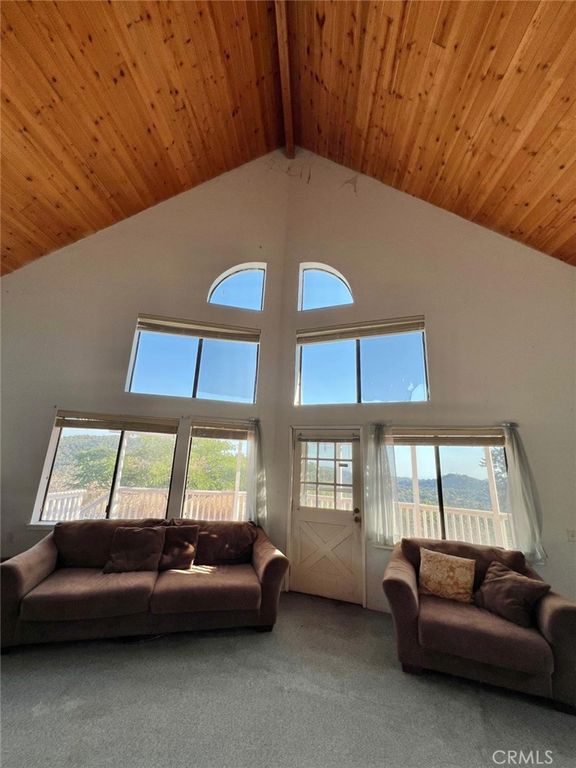 Image 12 of property listing at 46396 Redwing, Squaw Valley, CA 93675