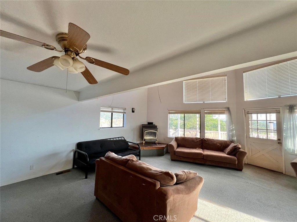 Image 14 of property listing at 46396 Redwing, Squaw Valley, CA 93675