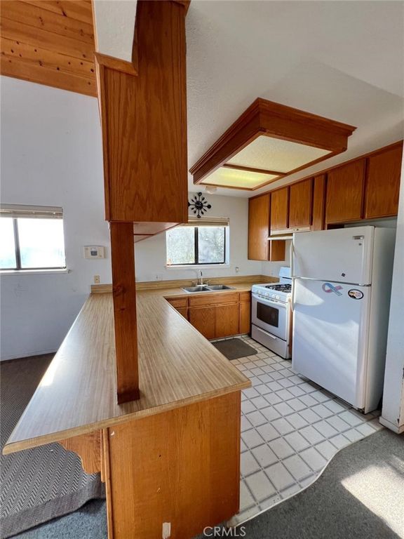 Image 16 of property listing at 46396 Redwing, Squaw Valley, CA 93675