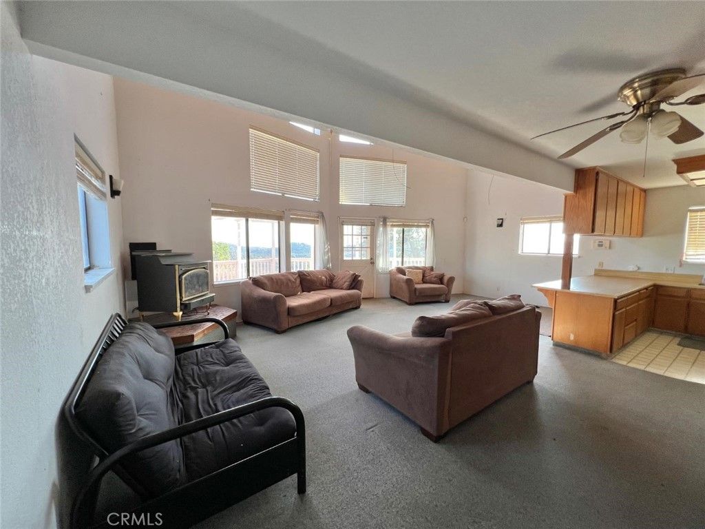 Image 17 of property listing at 46396 Redwing, Squaw Valley, CA 93675