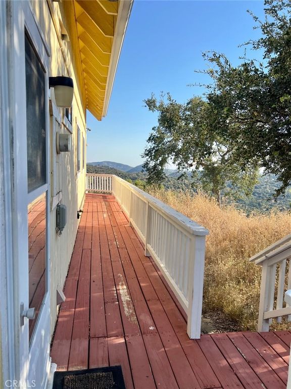 Image 7 of property listing at 46396 Redwing, Squaw Valley, CA 93675