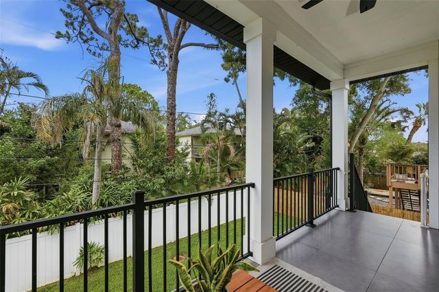 1727 MARYLAND AVENUE NE, St Petersburg, FL 33703