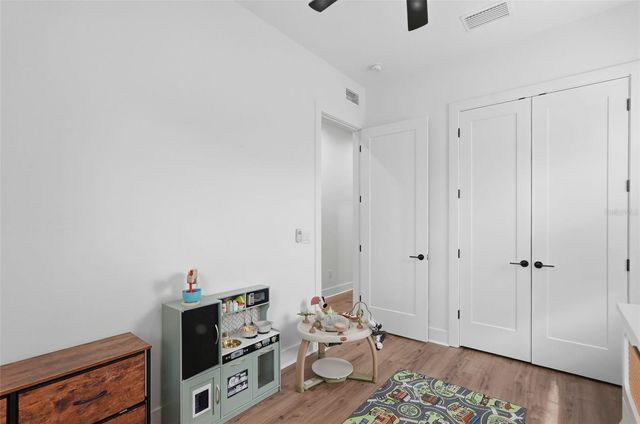 1727 MARYLAND AVENUE NE, St Petersburg, FL 33703