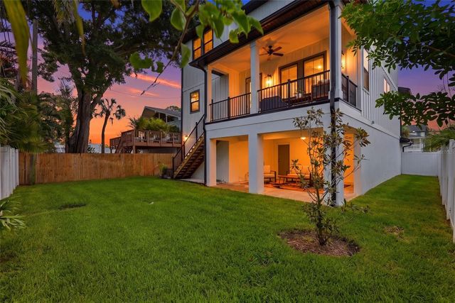 1727 MARYLAND AVENUE NE, St Petersburg, FL 33703