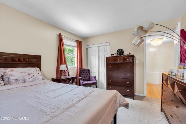 37 Old Bridge Drive, Howell, NJ 07731