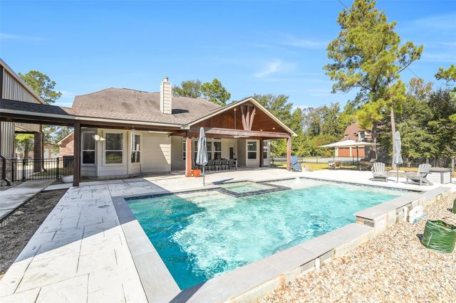 32711 Tall Oaks Way, Magnolia, TX 77354