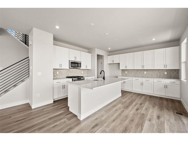 16418 Lone Wolf Pl, Parker, CO 80134