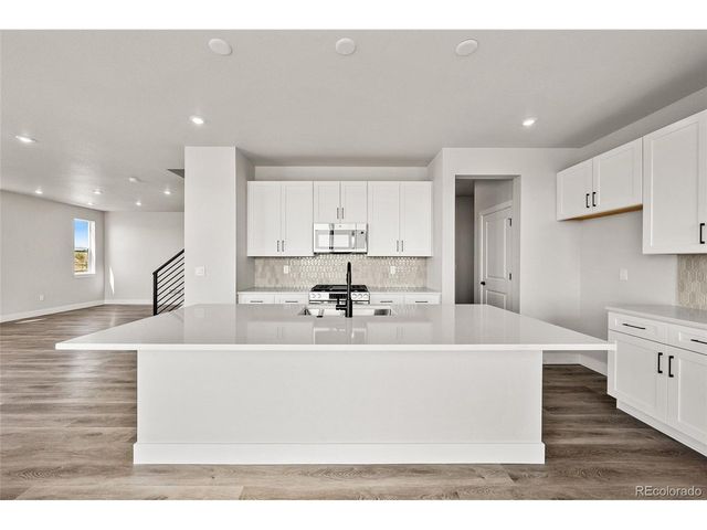 16418 Lone Wolf Pl, Parker, CO 80134