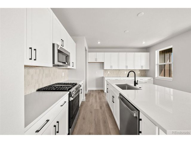 16418 Lone Wolf Pl, Parker, CO 80134