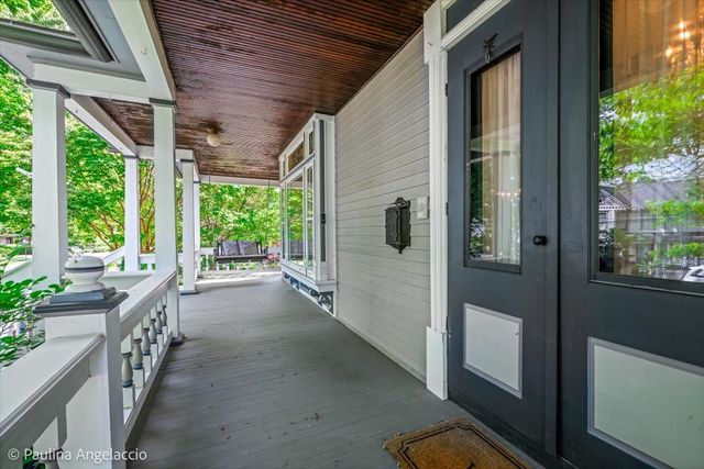 135 W Lake Street, Barrington, IL 60010