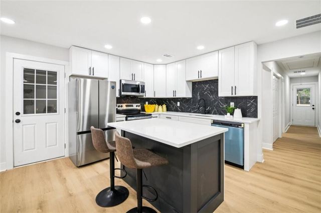 354 Brooks Avenue SW, Atlanta, GA 30310