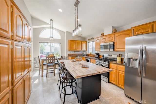 27829 Sunrise Lane, Canyon Country, CA 91351