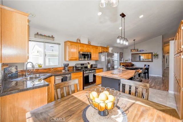 27829 Sunrise Lane, Canyon Country, CA 91351