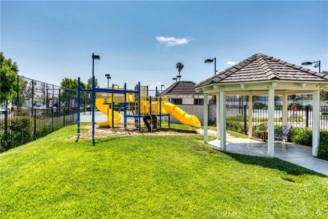 27829 Sunrise Lane, Canyon Country, CA 91351