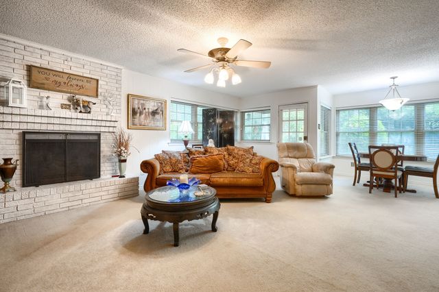 8226 Hunnicut Road, Dallas, TX 75228