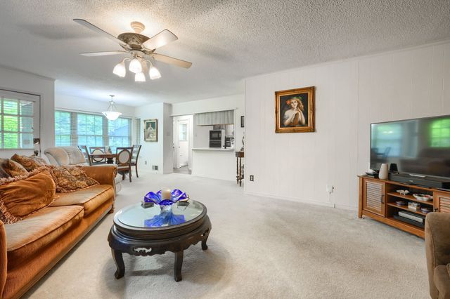 8226 Hunnicut Road, Dallas, TX 75228