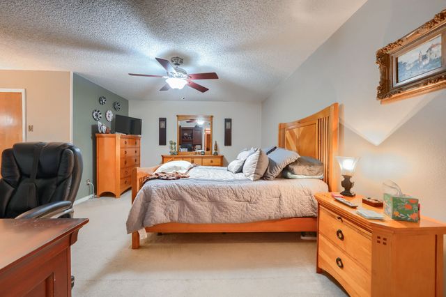 8226 Hunnicut Road, Dallas, TX 75228