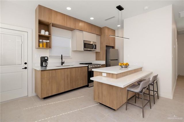 11501 N 25th Street 1, Mcallen, TX 78504