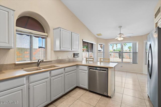5744 E ESTRID Avenue, Scottsdale, AZ 85254
