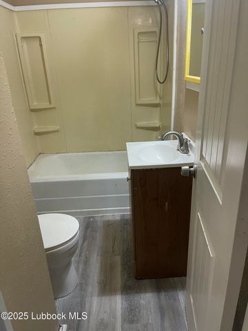 1409 24th Street, Lubbock, TX 79411