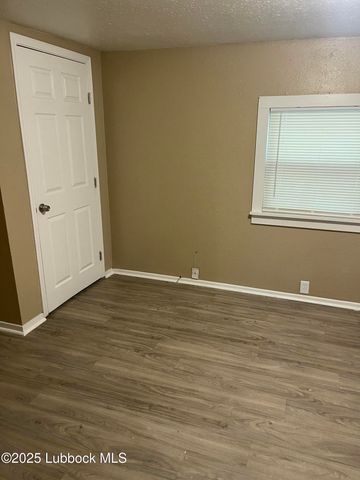 1409 24th Street, Lubbock, TX 79411