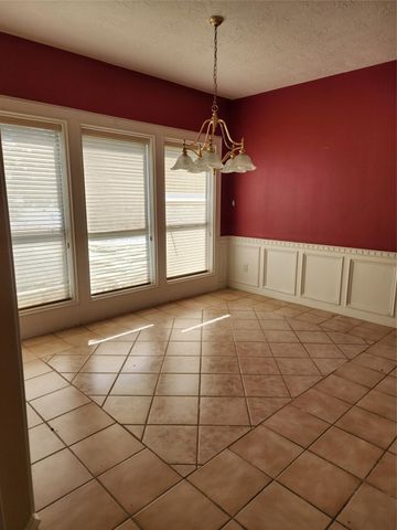 12431 Lakeview Drive, Montgomery, TX 77356