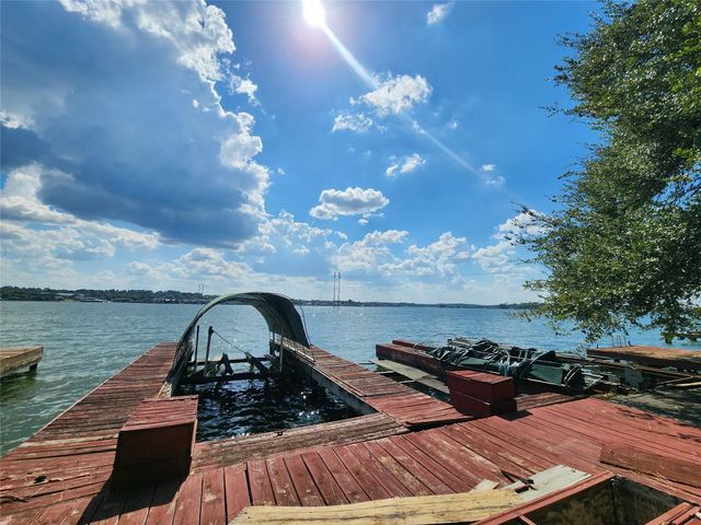 12431 Lakeview Drive, Montgomery, TX 77356