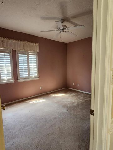 12431 Lakeview Drive, Montgomery, TX 77356