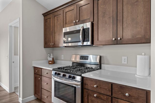 6631 210th Street W, Farmington, MN 55024
