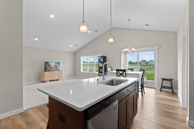 6631 210th Street W, Farmington, MN 55024