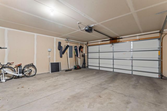 6631 210th Street W, Farmington, MN 55024