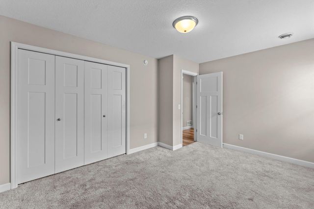 6631 210th Street W, Farmington, MN 55024